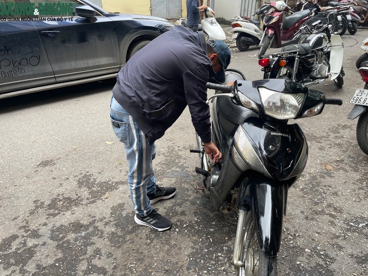 Vắng lặng ở chợ xe máy cũ chùa Hà dịp cuối năm- Ảnh 5. Vắng lặng ở chợ xe máy cũ chùa Hà dịp cuối năm- Ảnh 5.