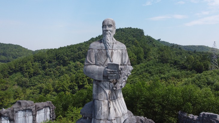 Giai thoại thả diều dẫn lối về nơi yên nghỉ của Đại danh y Hải Thượng Lãn Ông- Ảnh 8. Giai thoại thả diều dẫn lối về nơi yên nghỉ của Đại danh y Hải Thượng Lãn Ông- Ảnh 8.