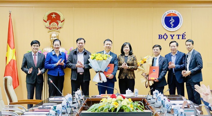 Bộ trưởng Bộ Y tế bổ nhiệm lãnh đạo Cục Dân số, Trung tâm mua sắm tập trung thuốc Quốc gia- Ảnh 1.