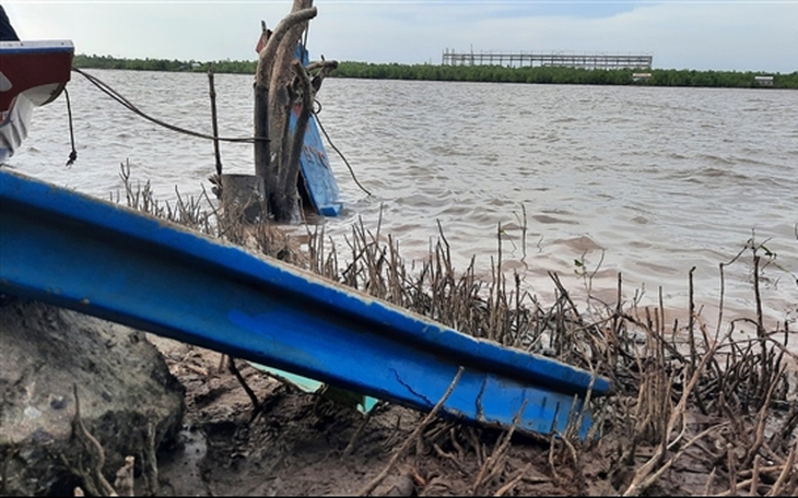 Tìm thấy nhiều phần thi thể 3 thợ lặn mất tích ở Cà Mau sau vụ nổ