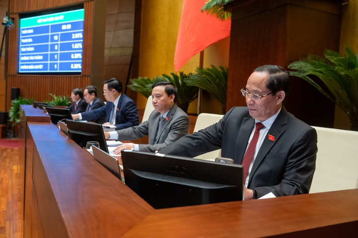 Cấm ngân hàng nước ngoài bán bảo hiểm gắn với dịch vụ ngân hàng dưới mọi hình thức- Ảnh 1. Cấm ngân hàng nước ngoài bán bảo hiểm gắn với dịch vụ ngân hàng dưới mọi hình thức- Ảnh 1.
