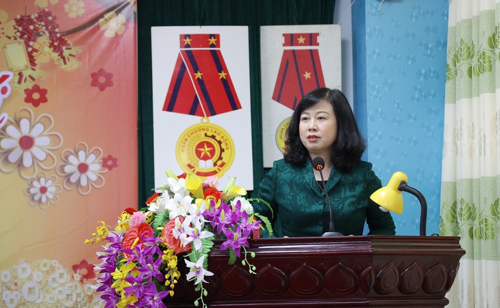 Bộ trưởng Bộ Y tế Đào Hồng Lan thăm, tặng quà Trung tâm Y tế huyện Tiên Du, Bắc Ninh
- Ảnh 1. Bộ trưởng Bộ Y tế Đào Hồng Lan thăm, tặng quà Trung tâm Y tế huyện Tiên Du, Bắc Ninh
- Ảnh 1.