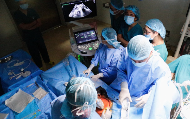 Bộ trưởng Đào Hồng Lan gửi thư khen 2 bệnh viện thực hiện kỳ tích 