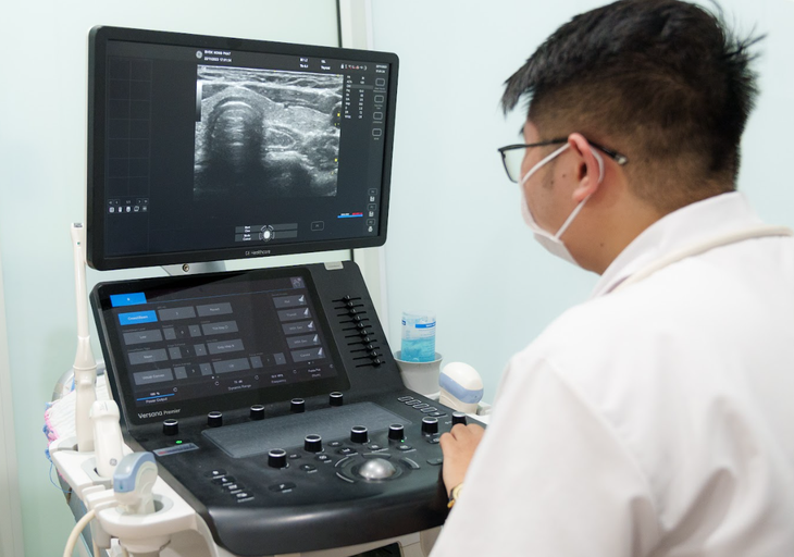 Tỷ lệ mắc bệnh tuyến giáp ở phụ nữ cao hơn so với nam giới- Ảnh 3.