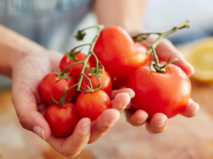 Công thức nước ép cà chua giúp làm đẹp da- Ảnh 1. Công thức nước ép cà chua giúp làm đẹp da- Ảnh 1.