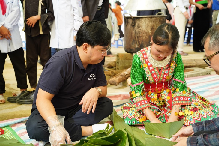 Học sinh dân tộc ở Nậm Nhùn đón Xuân sớm với 'Tết ấm vùng cao'- Ảnh 15. Học sinh dân tộc ở Nậm Nhùn đón Xuân sớm với 'Tết ấm vùng cao'- Ảnh 15.