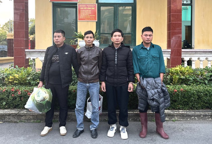 Cưỡng đoạt 100 triệu đồng của người dân nuôi hàu, 4 đối tượng bị bắt giữ- Ảnh 1.