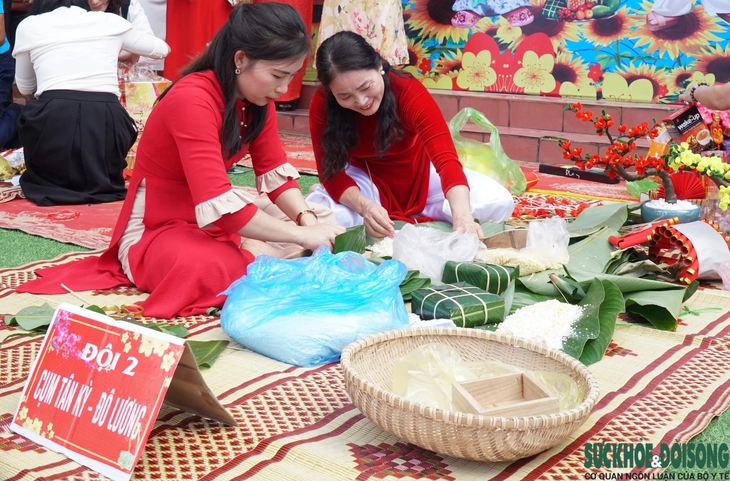 Nỗi buồn của những 'người lái đò': Nhiều giáo viên không có thưởng Tết- Ảnh 1. Nỗi buồn của những 'người lái đò': Nhiều giáo viên không có thưởng Tết- Ảnh 1.