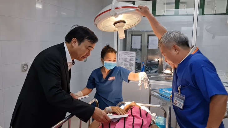 Thông tin mới về sức khoẻ các nạn nhân vụ xe khách lao xuống vực trên cao tốc La Sơn - Hòa Liên- Ảnh 1. Thông tin mới về sức khoẻ các nạn nhân vụ xe khách lao xuống vực trên cao tốc La Sơn - Hòa Liên- Ảnh 1.