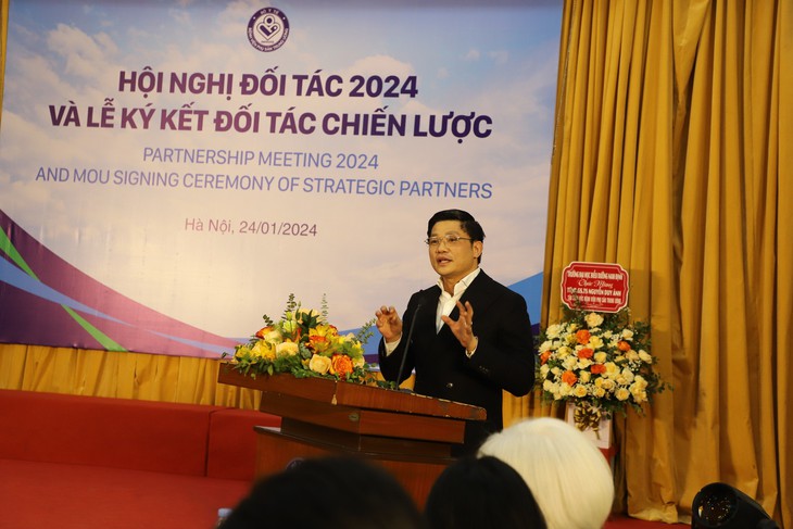 GS.TS Nguyễn Duy Ánh cảm ơn các đối tác đồng hành để Bệnh viện Phụ sản Trung ương phát triển- Ảnh 1. GS.TS Nguyễn Duy Ánh cảm ơn các đối tác đồng hành để Bệnh viện Phụ sản Trung ương phát triển- Ảnh 1.