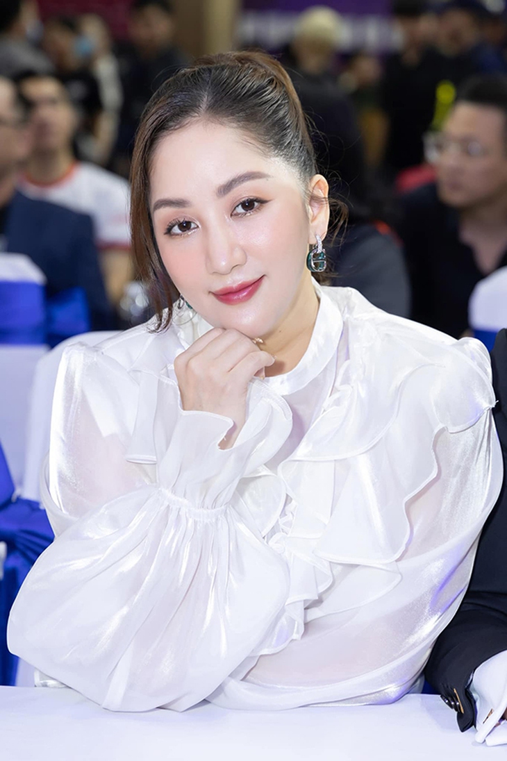 Sức khỏe Khánh Thi phục hồi như thế nào sau khi đi chữa bệnh?- Ảnh 1. Sức khỏe Khánh Thi phục hồi như thế nào sau khi đi chữa bệnh?- Ảnh 1.