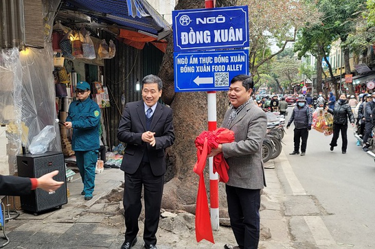 Khai trương tuyến phố ATTP có kiểm soát, nét văn minh thu hút du lịch phố cổ- Ảnh 1. Khai trương tuyến phố ATTP có kiểm soát, nét văn minh thu hút du lịch phố cổ- Ảnh 1.
