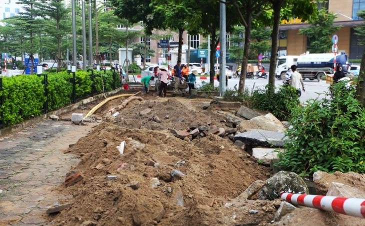 Hà Nội yêu cầu dừng đào xới đường, vỉa hè cho đến mùng 5 Tết- Ảnh 2.