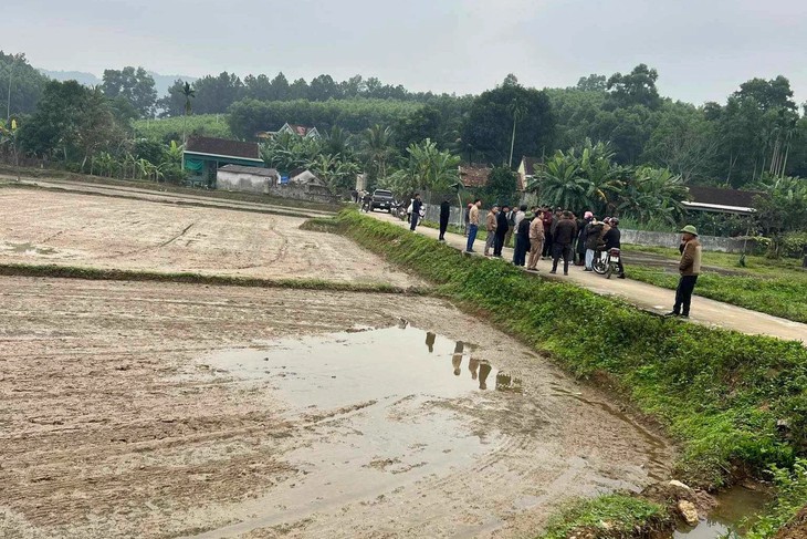 Nghi phạm sát hại cả gia đình vợ tử vong trong tư thế treo cổ- Ảnh 1.