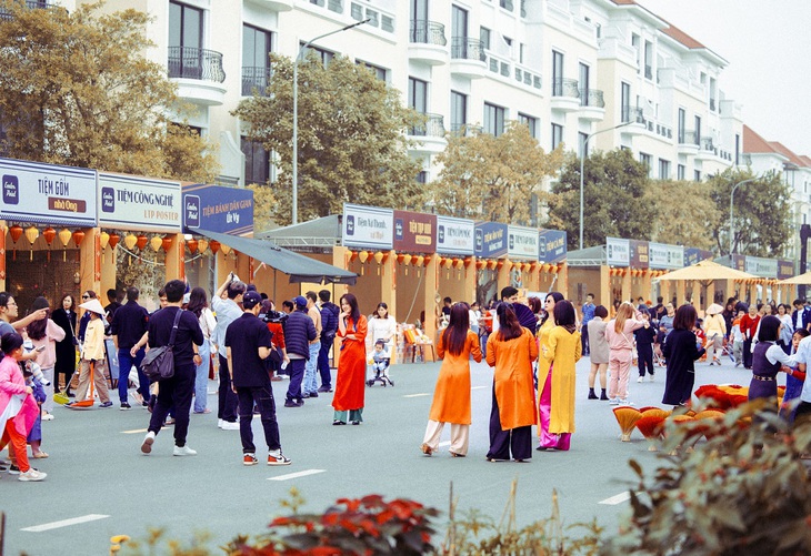Khai màn “Chợ Tết Phố Hội” phía Đông Thủ đô - Ảnh 3.
