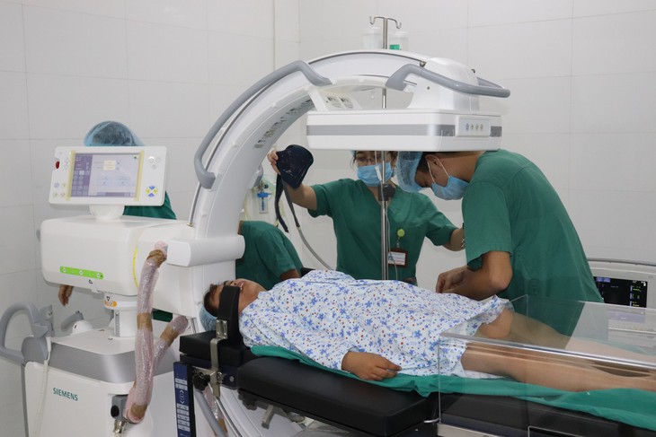 Hải Phòng: Giữ chân người bệnh nhờ đổi mới kỹ thuật và nâng cao dịch vụ- Ảnh 1. Hải Phòng: Giữ chân người bệnh nhờ đổi mới kỹ thuật và nâng cao dịch vụ- Ảnh 1.