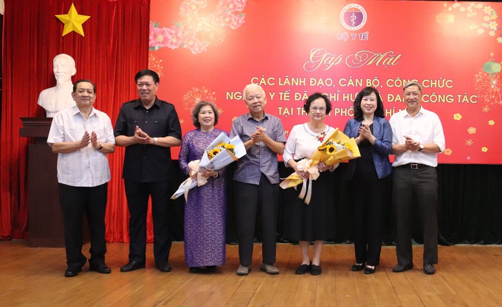 Đoàn công tác của Bộ Y tế chúc Tết cựu cán bộ, công chức ngành y tại TPHCM- Ảnh 2. Đoàn công tác của Bộ Y tế chúc Tết cựu cán bộ, công chức ngành y tại TPHCM- Ảnh 2.