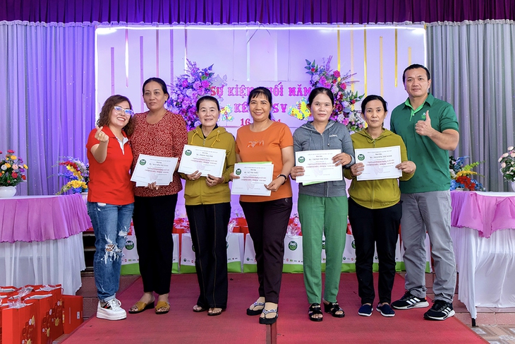 Năm thứ 13 Công ty Bel Việt Nam hỗ trợ người bán hàng: bùng nổ chuỗi sự kiện mở màn- Ảnh 3. Năm thứ 13 Công ty Bel Việt Nam hỗ trợ người bán hàng: bùng nổ chuỗi sự kiện mở màn- Ảnh 3.