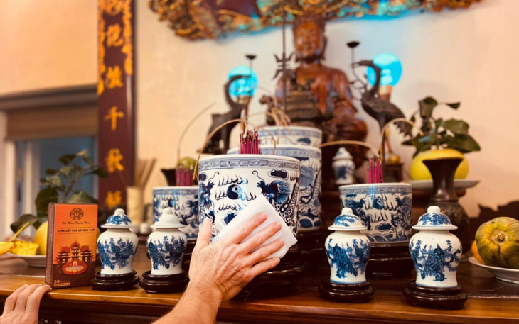 Năm 2024, nên bao sái bàn thờ ngày nào, trước hay sau khi cúng ông Công ông Táo?