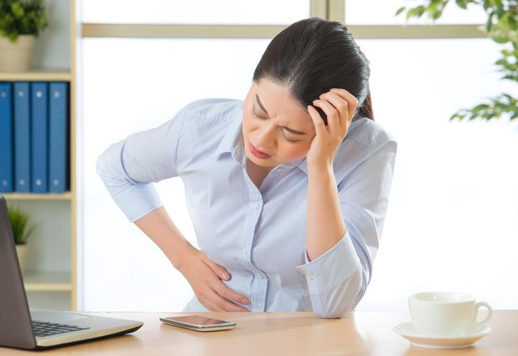 Viêm nhiễm phụ khoa cần phải được thăm khám sớm và có các biện pháp phòng bệnh để tránh những biến chứng nguy hiểm. Ảnh minh họa