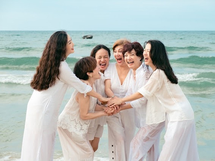 Hôn nhân đời thực của diễn viên VFC: Nghệ sĩ Tú Oanh đời tư kín tiếng để giữ bình yên- Ảnh 8.