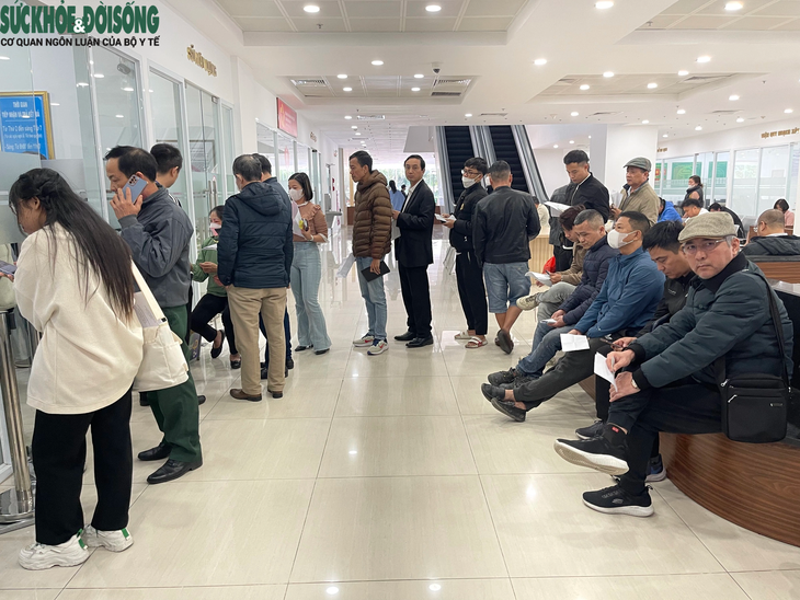 Những ngày đầu Hà Nội thực hiện số hoá 100% thủ tục hành chính - Ảnh 1.