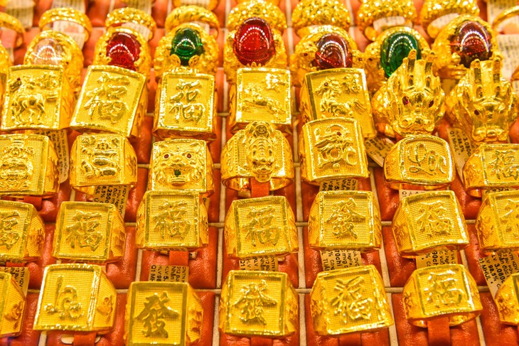 Giá vàng hôm nay ngày 3/1 tiếp tục tăng- Ảnh 1.