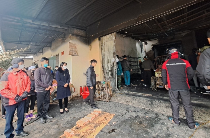 Cháy nhà trong đêm, ba mẹ con tử vong thương tâm- Ảnh 1.