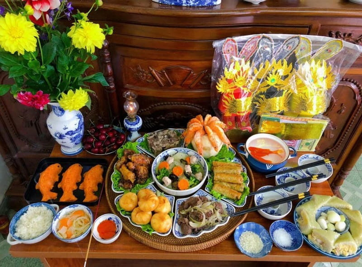 Mâm cúng ông Công ông Táo 2024 gồm những gì, nên đặt ở đâu cho đúng?- Ảnh 3.