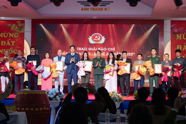 Nghệ An: Khai mạc Hội báo xuân Giáp Thìn 2024- Ảnh 3.