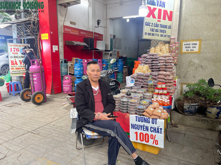 Hoa mắt với con phố nhiều ‘Bà Vân’ nhất Hà Nội- Ảnh 6.