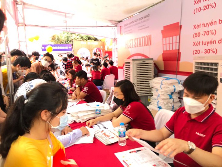 Băn khoăn tăng học phí đại học có đi kèm với tăng chất lượng- Ảnh 1.