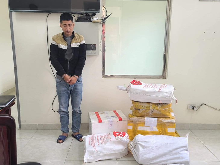 Phát hiện gần 1 tạ pháo nổ cất giấu tại trang trại nuôi cá- Ảnh 1.