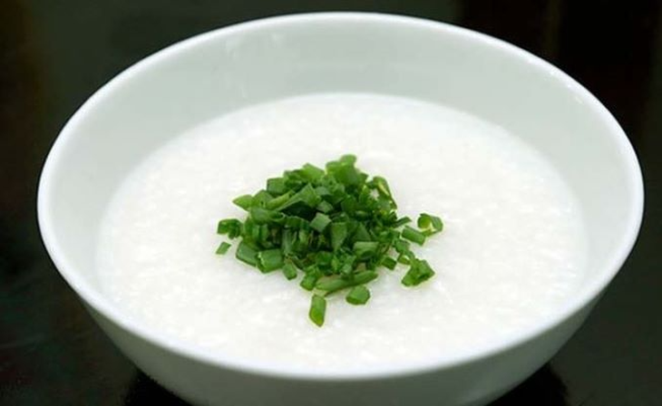 9 món ăn bài thuốc tăng cường sức khỏe khi tiết trời nồm ẩm- Ảnh 1.