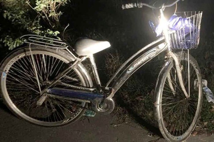 Bé trai 10 tuổi tử vong thương tâm dưới hồ nước- Ảnh 1.