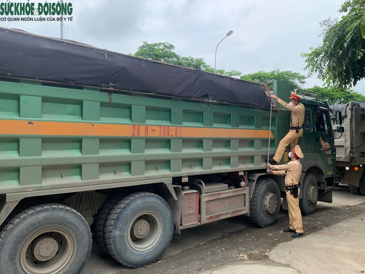 Điều kiện 'cần và đủ' để xe quá khổ, quá tải vẫn được lưu thông trên đường- Ảnh 2.