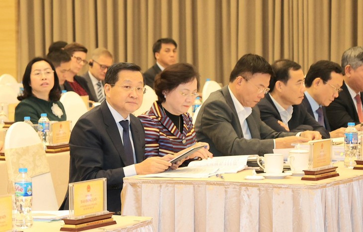 Bộ trưởng Bộ Y tế: Lắng nghe thực tiễn, từng bước tháo gỡ khó khăn để chăm sóc sức khoẻ nhân dân tốt hơn- Ảnh 1.
