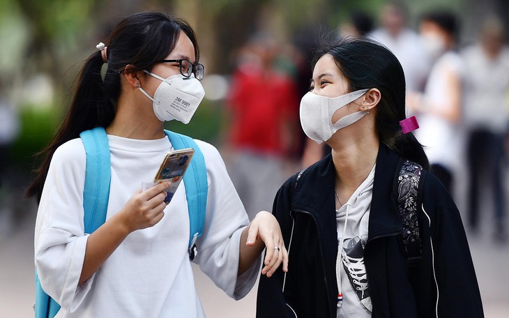 Hà Nội khuyến khích người dân đeo khẩu trang nơi công cộng để phòng, chống dịch bệnh