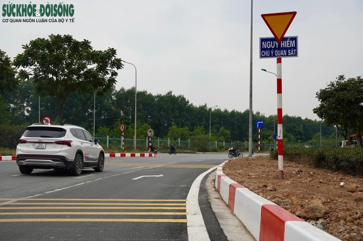 Hiện trạng các tuyến phố vừa được cải tạo tại Hà Nội- Ảnh 10.