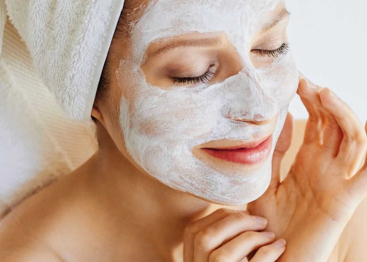 5 bước tối giản thực hiện buổi sáng giúp da mịn màng- Ảnh 1.
