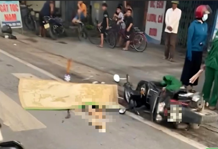 Va chạm xe đầu kéo, nữ công nhân Hải Dương tử vong trên đường đi làm- Ảnh 1. Va chạm xe đầu kéo, nữ công nhân Hải Dương tử vong trên đường đi làm- Ảnh 1.