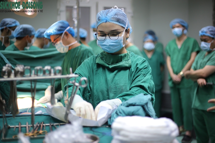 Thanh niên bị TNGT chết não hiến đa tạng hồi sinh nhiều cuộc đời- Ảnh 2. Thanh niên bị TNGT chết não hiến đa tạng hồi sinh nhiều cuộc đời- Ảnh 2.
