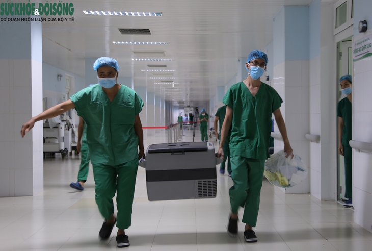 Thanh niên bị TNGT chết não hiến đa tạng hồi sinh nhiều cuộc đời- Ảnh 4. Thanh niên bị TNGT chết não hiến đa tạng hồi sinh nhiều cuộc đời- Ảnh 4.