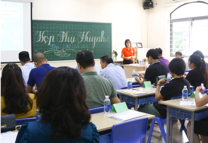 Trường học có được kêu gọi phụ huynh mua trang thiết bị dạy học cho giáo viên?- Ảnh 1. Trường học có được kêu gọi phụ huynh mua trang thiết bị dạy học cho giáo viên?- Ảnh 1.