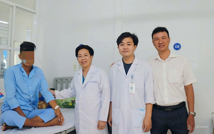 Cứu thanh niên nhồi máu cơ tim cấp sau tai nạn giao thông