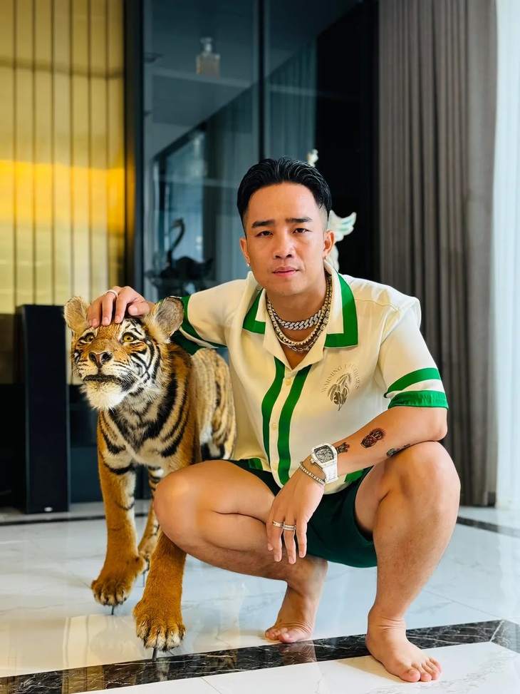 Soi profile 'khủng' của 3 diễn viên 'Táo quân' cùng góp mặt trong phim 'Độc đạo'- Ảnh 6.