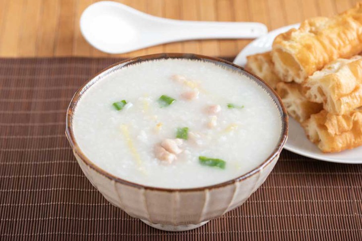 6 công thức nấu cháo gừng tốt cho sức khỏe- Ảnh 1.