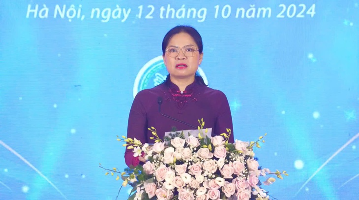 Tôn vinh 4 tập thể, 11 cá nhân xuất sắc tại Lễ trao giải thưởng Phụ nữ Việt Nam năm 2024- Ảnh 3. Tôn vinh 4 tập thể, 11 cá nhân xuất sắc tại Lễ trao giải thưởng Phụ nữ Việt Nam năm 2024- Ảnh 3.