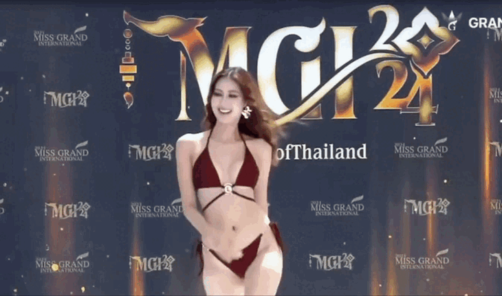 'Điểm trừ' trong phần thi áo tắm của Quế Anh- Ảnh 2.