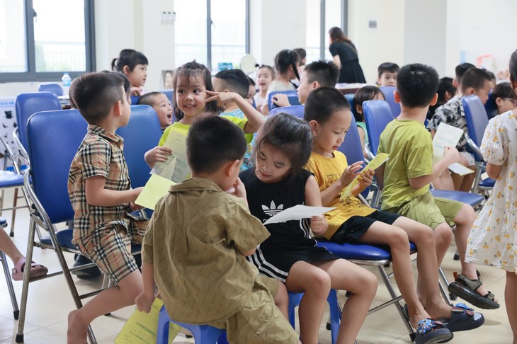 Mắt sáng tuổi thơ - tương lai rạng rỡ- Ảnh 1.